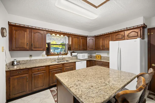 $385,000 | 2024 Bayshore Drive, Niceville, FL 32578