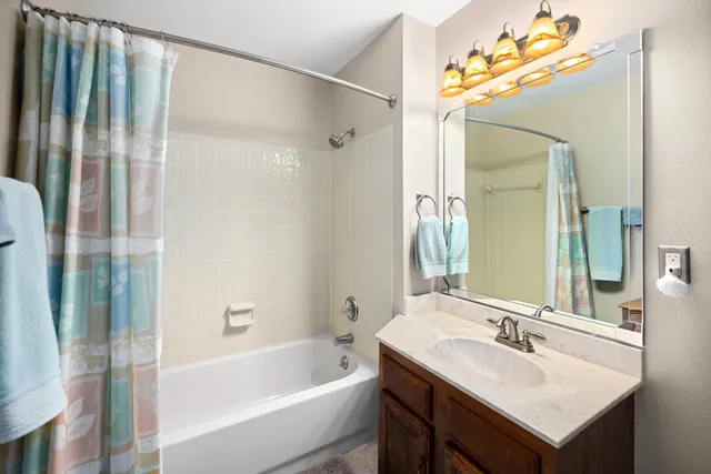 $385,000 | 2024 Bayshore Drive, Niceville, FL 32578