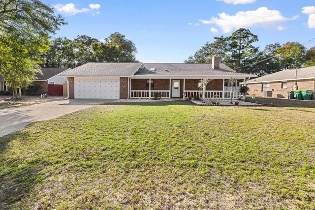 $385,000 | 2024 Bayshore Drive, Niceville, FL 32578