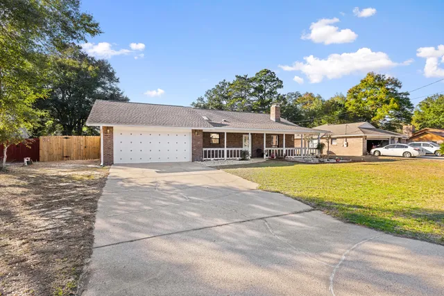 $385,000 | 2024 Bayshore Drive, Niceville, FL 32578