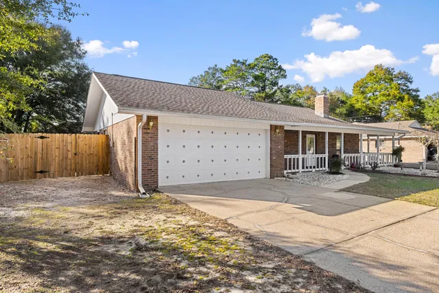 $385,000 | 2024 Bayshore Drive, Niceville, FL 32578