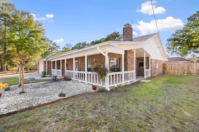$385,000 | 2024 Bayshore Drive, Niceville, FL 32578