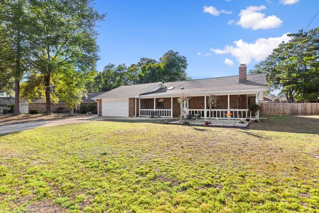 $385,000 | 2024 Bayshore Drive, Niceville, FL 32578