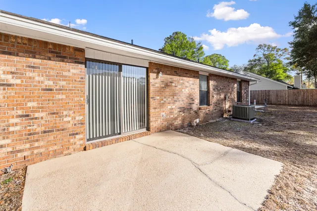 $385,000 | 2024 Bayshore Drive, Niceville, FL 32578