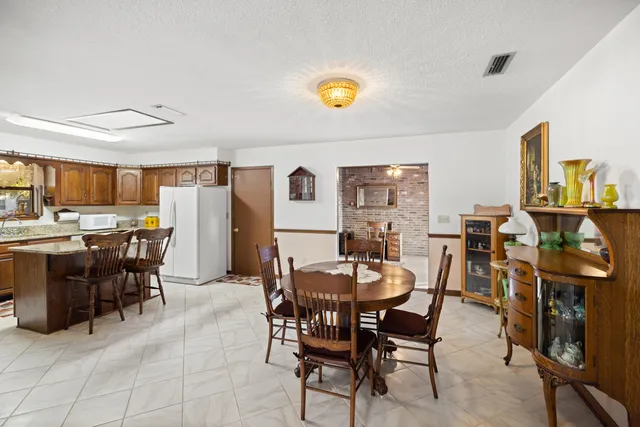 $385,000 | 2024 Bayshore Drive, Niceville, FL 32578