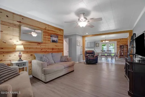 $182,500 | 1715 North State Street, Abbeville, LA 70510