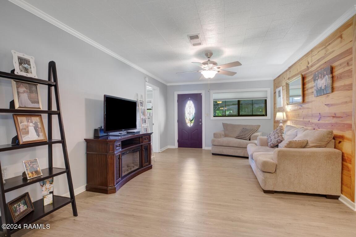 1715 North State Street Abbeville, LA 70510 - Photo 4 of 24 1715NState-4