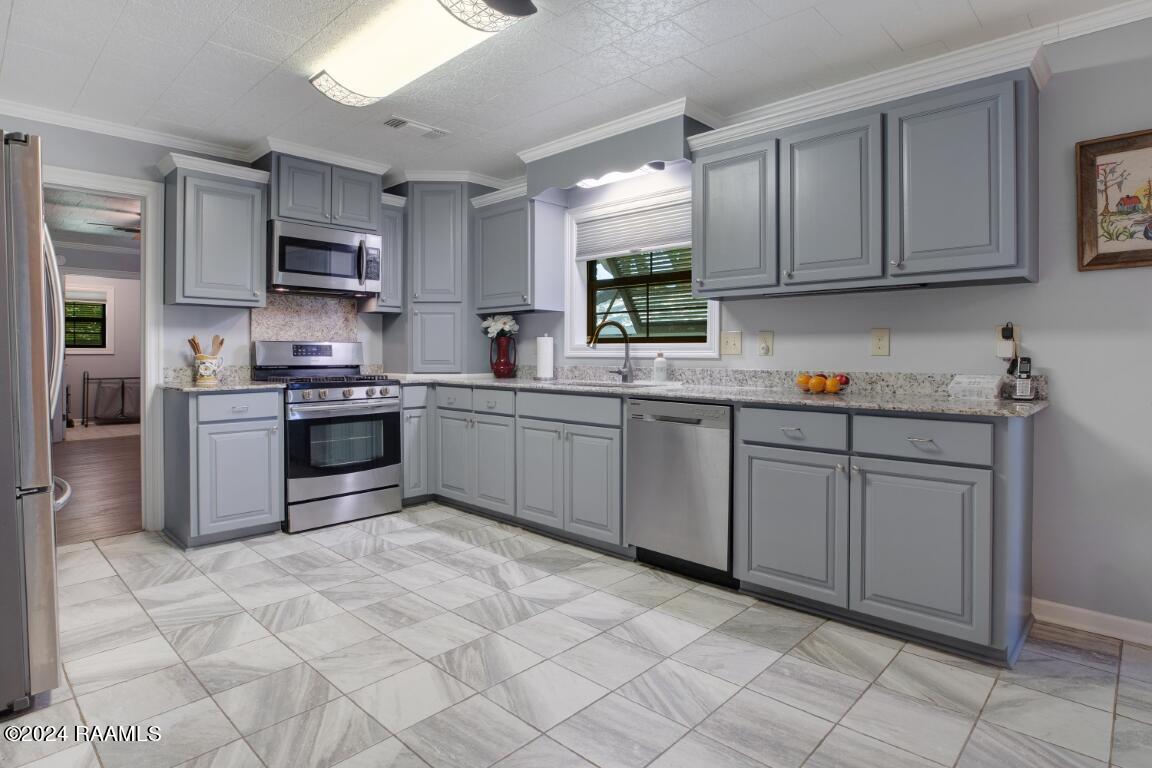 1715 North State Street Abbeville, LA 70510 - Photo 8 of 24 1715NState-8