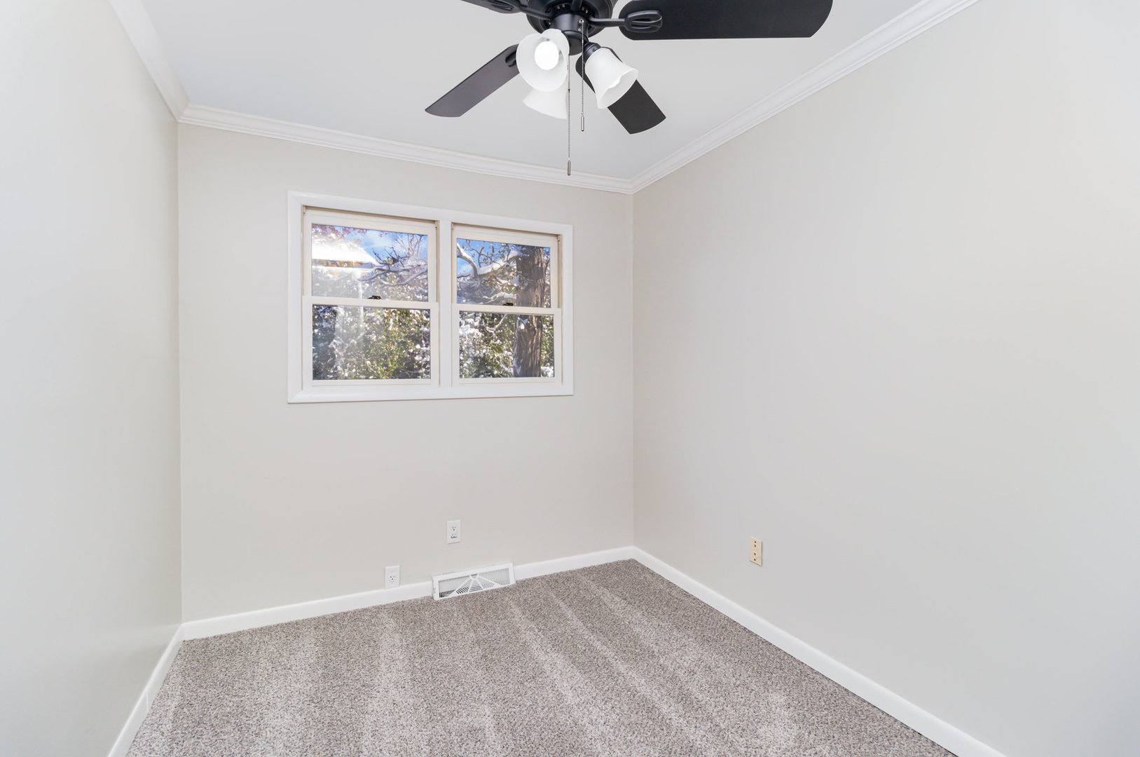 230 Bayshore Drive Lake Bluff, IL 60044 - Photo 11 of 17