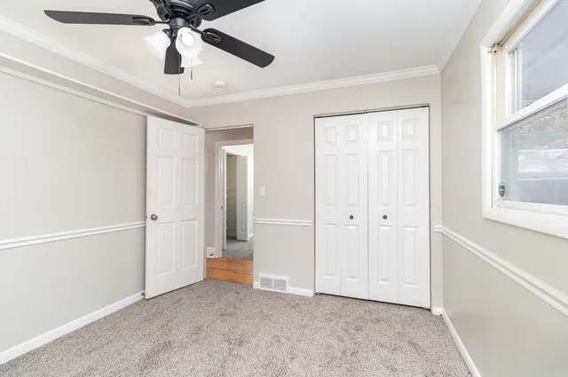 $349,900 | 230 Bayshore Drive, Lake Bluff, IL 60044