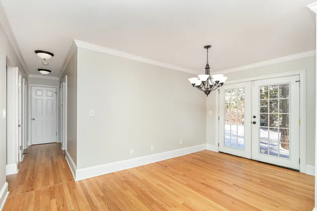 $349,900 | 230 Bayshore Drive, Lake Bluff, IL 60044