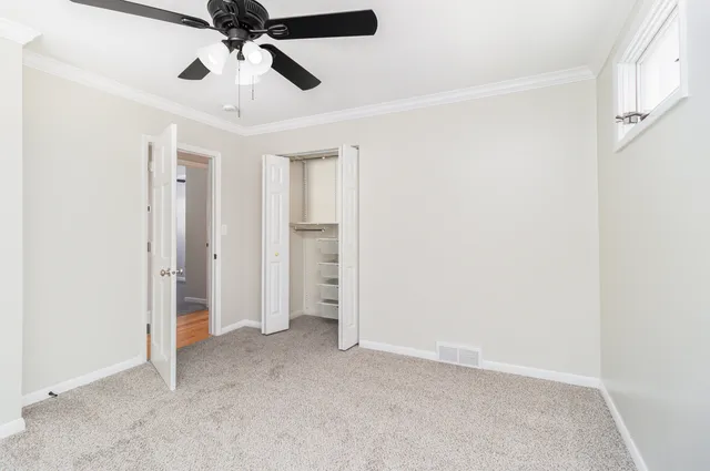 $349,900 | 230 Bayshore Drive, Lake Bluff, IL 60044