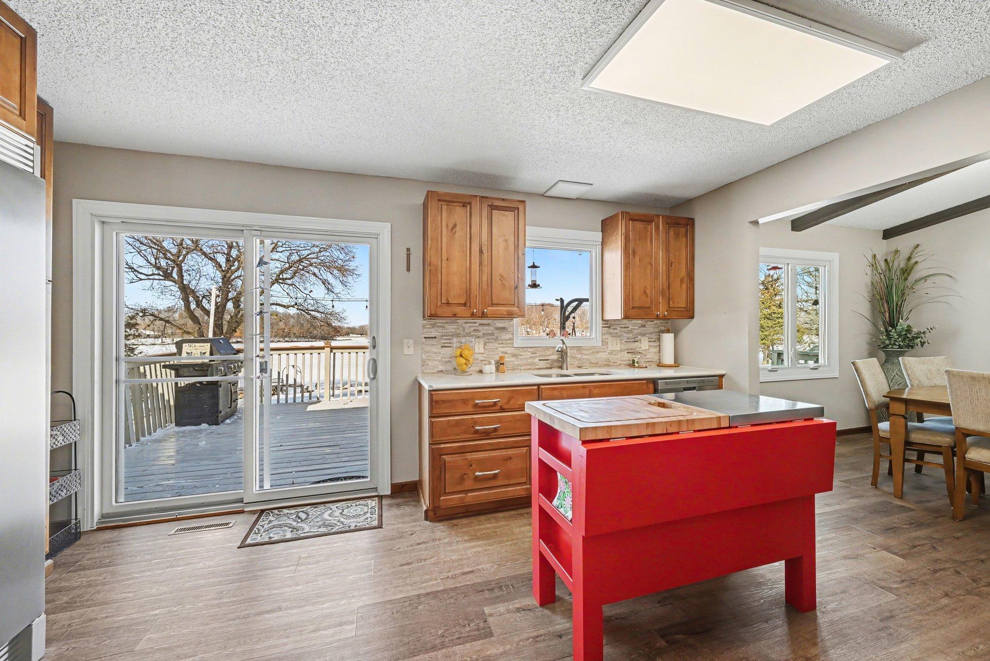 630 Tyrol Lane Shakopee, MN 55379 - Photo 13 of 40