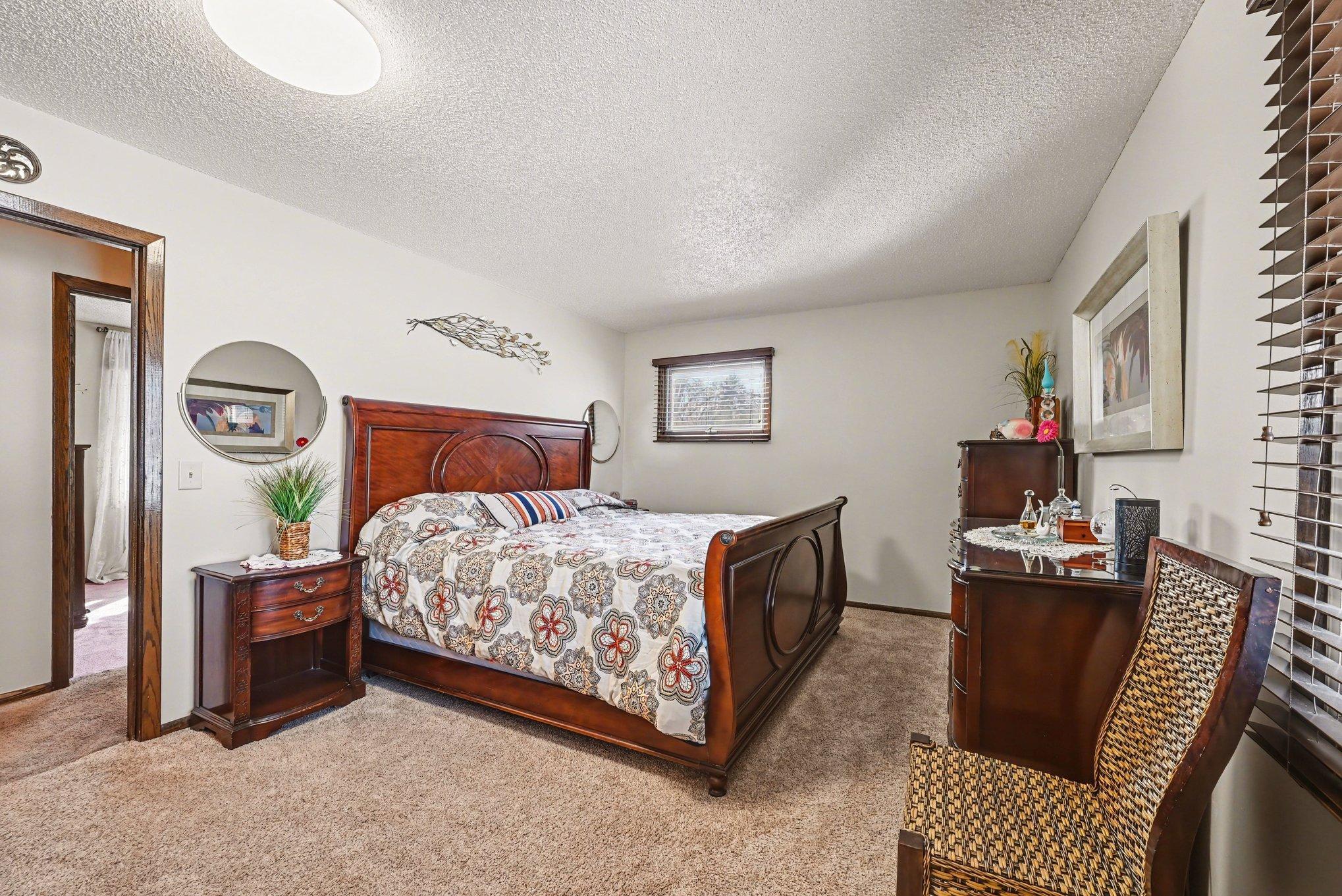 630 Tyrol Lane Shakopee, MN 55379 - Photo 16 of 40