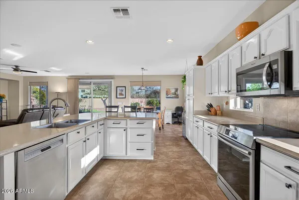 $929,900 | 7855 East Kenwood Street, Mesa, AZ 85207