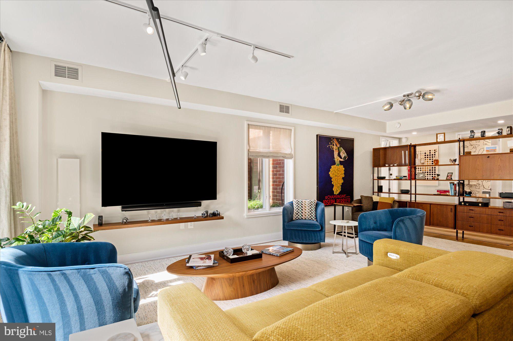 1045 31st Street Northwest, Unit 104 Washington, DC 20007 - Photo 5 of 47 High ceilings
