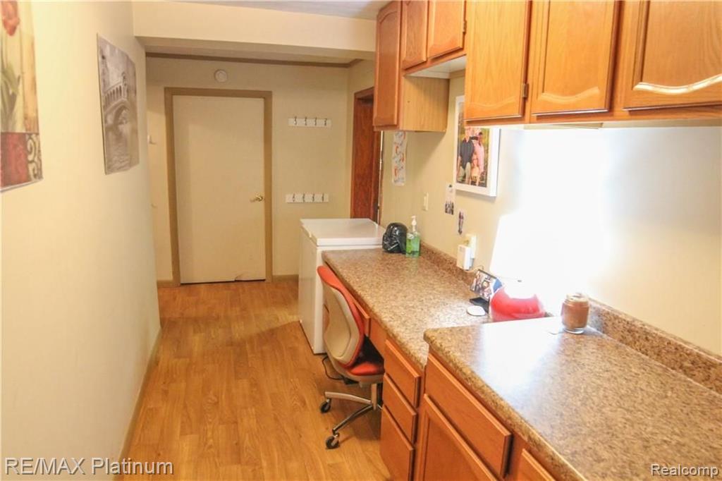 923 East Jolly Road Lansing, MI 48910 - Photo 21 of 21