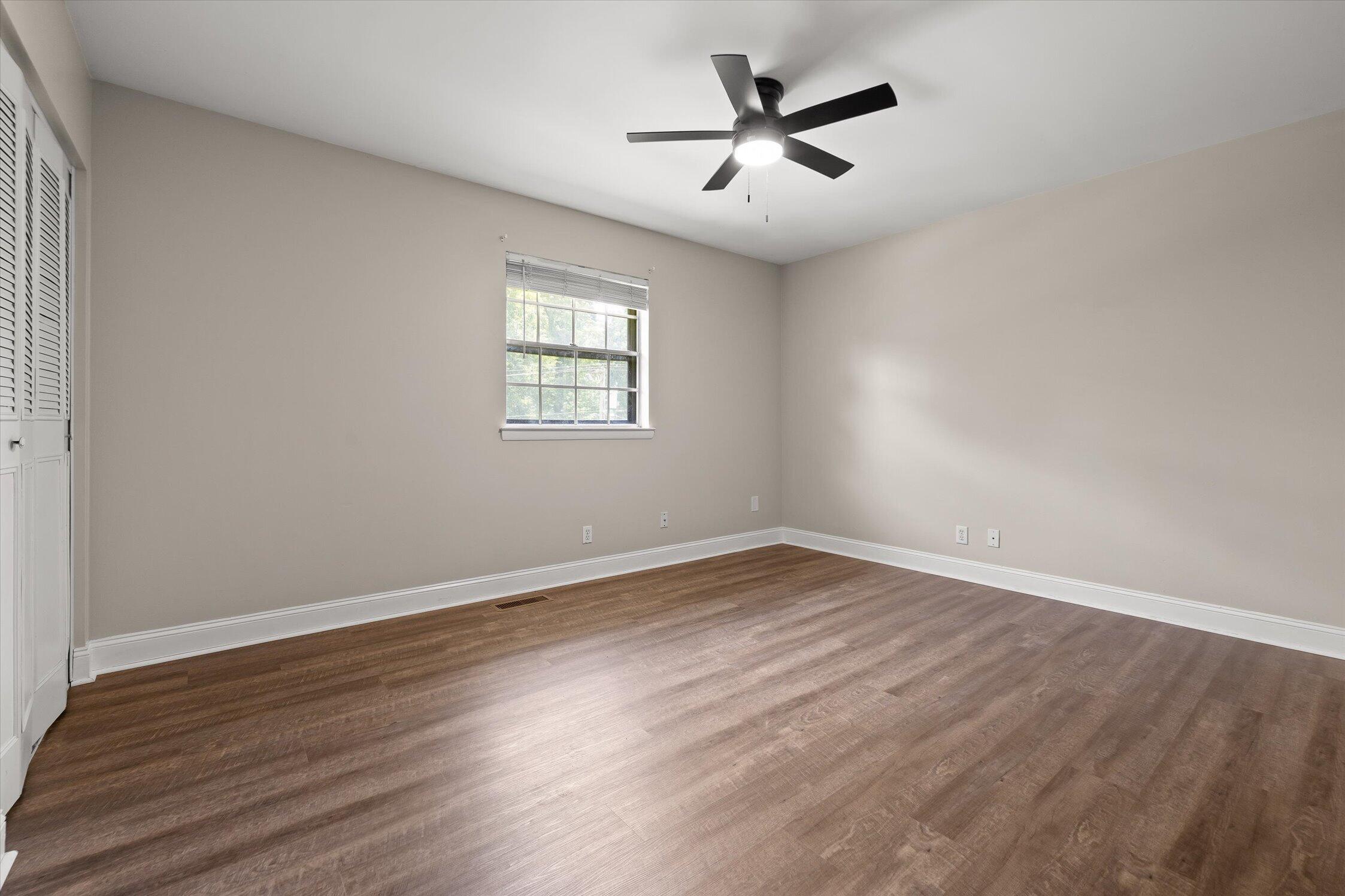 1703 Whiteoak Road Chattanooga, TN 37415 - Photo 27 of 54 45-1703 Whiteoak-18
