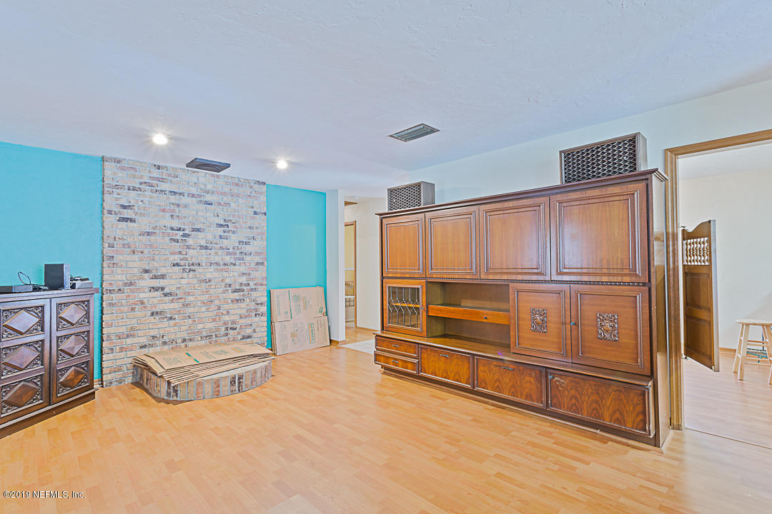 320 Southwest Grove Street Keystone Heights, FL 32656 - Photo 4 of 28 Web-5