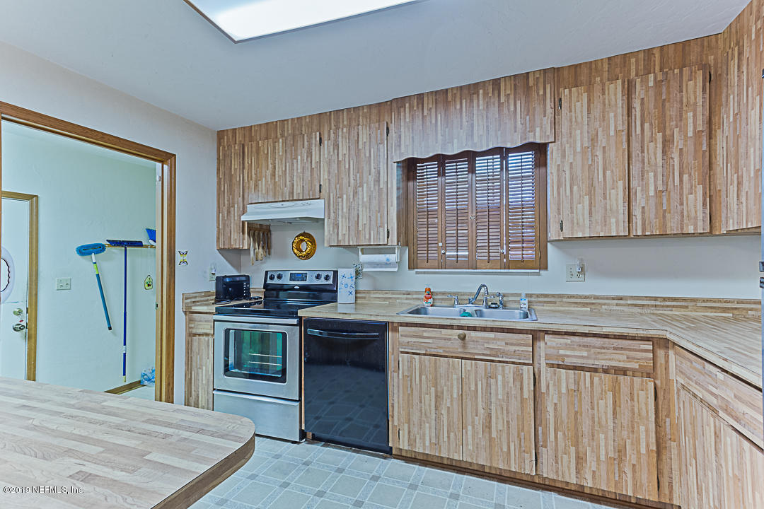 320 Southwest Grove Street Keystone Heights, FL 32656 - Photo 8 of 28 Web-9