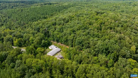 $229,900 | 4952 Irish Road, Schuyler, VA 22969