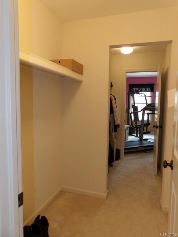 27609 King Road Romulus, MI 48174 - Photo 48 of 67 100_2698.jpg