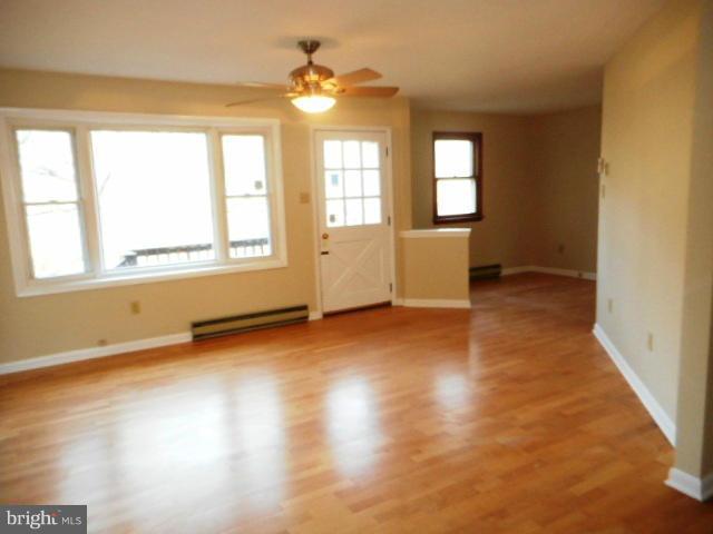 4533 Gross Mill Road Hampstead, MD 21074 - Photo 4 of 19 Living Room