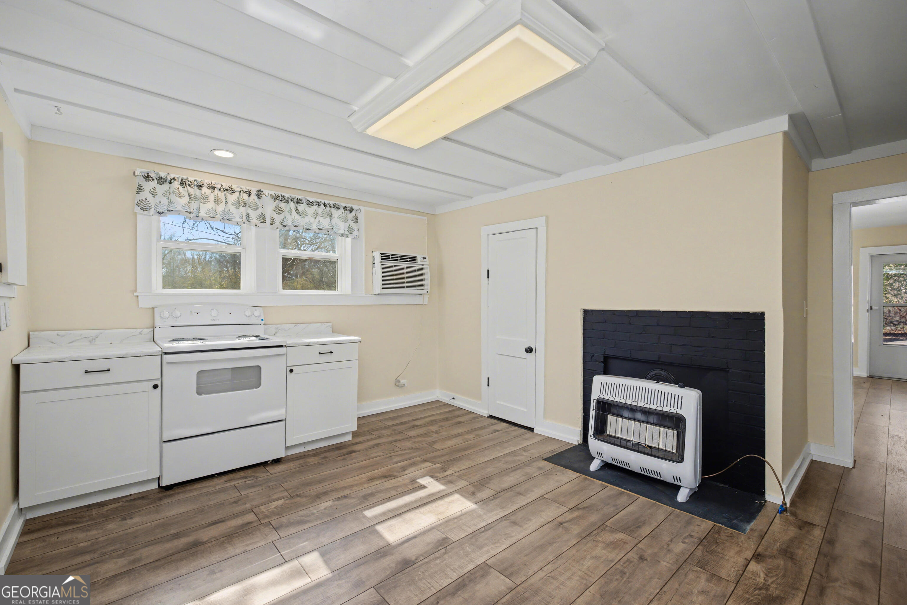 154 Goza Road Fayetteville, GA 30215 - Photo 13 of 27