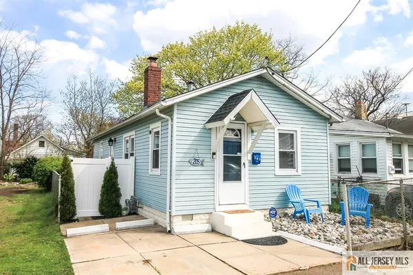 $2,000 | 205 Cleveland Avenue, South Amboy, NJ 08879