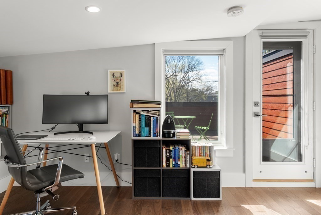 21 Cotter Road, Unit 21 Newton, MA 02468 - Photo 25 of 39