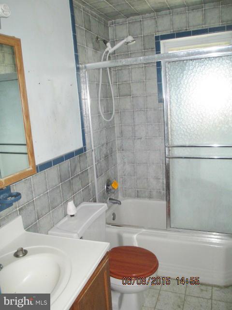 1347 Dalton Road Baltimore, MD 21234 - Photo 8 of 16 Bath