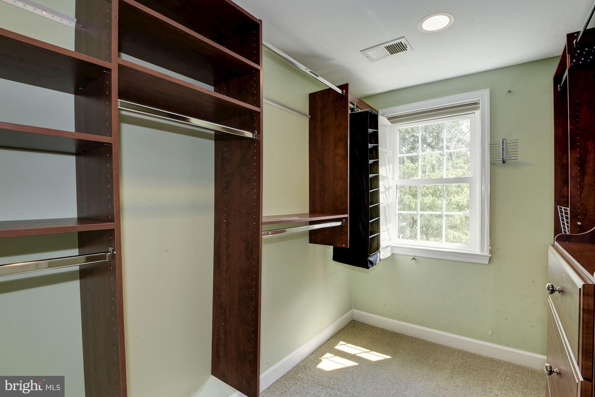 6003 Greentree Road Bethesda, MD 20817 - Photo 18 of 33 Walk-in closet