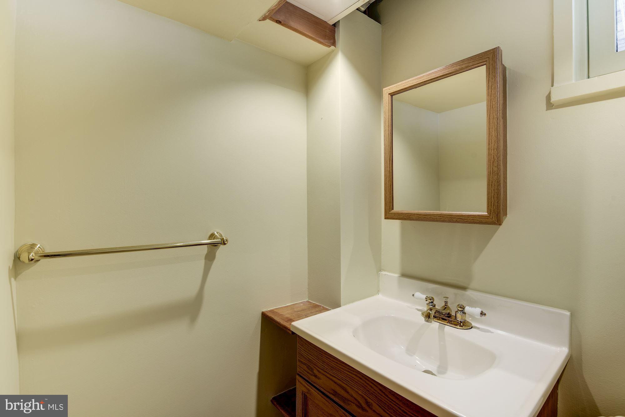 6003 Greentree Road Bethesda, MD 20817 - Photo 26 of 33 Basement bath