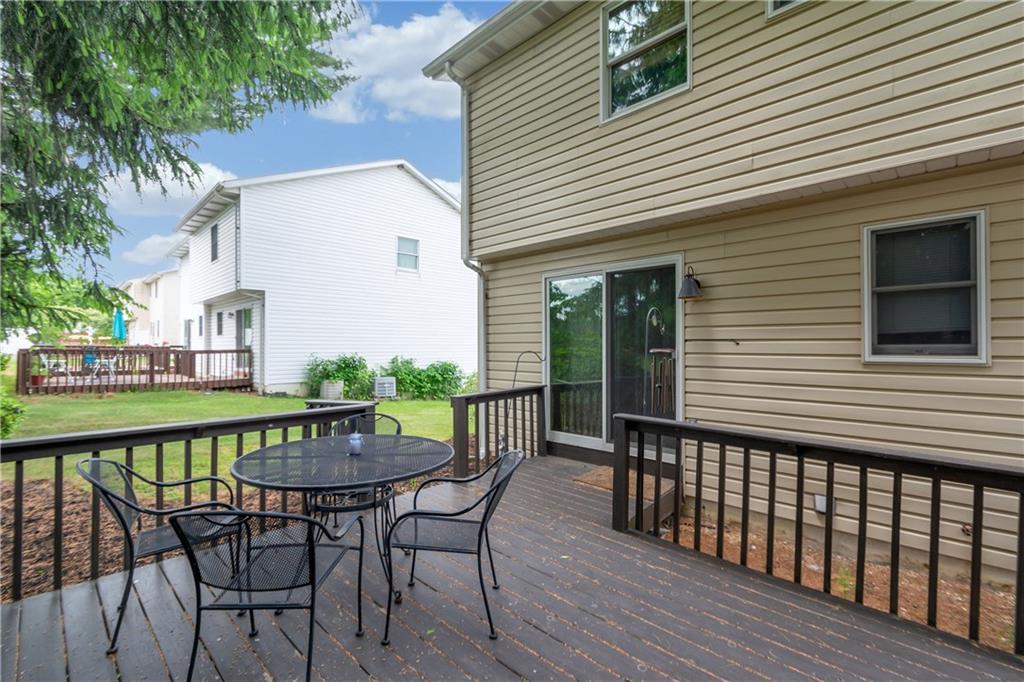 200 Chicora Road, Unit 7 Butler, PA 16001 - Photo 22 of 25 Large back porch