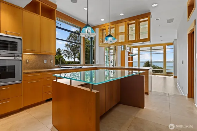 $6,250,000 | 5511 104th Avenue Northeast, Kirkland, WA 98033