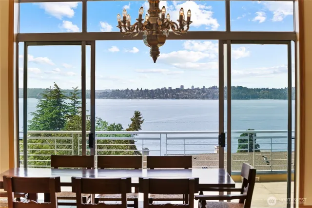 $6,250,000 | 5511 104th Avenue Northeast, Kirkland, WA 98033