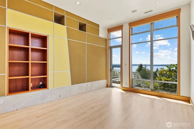 $6,250,000 | 5511 104th Avenue Northeast, Kirkland, WA 98033