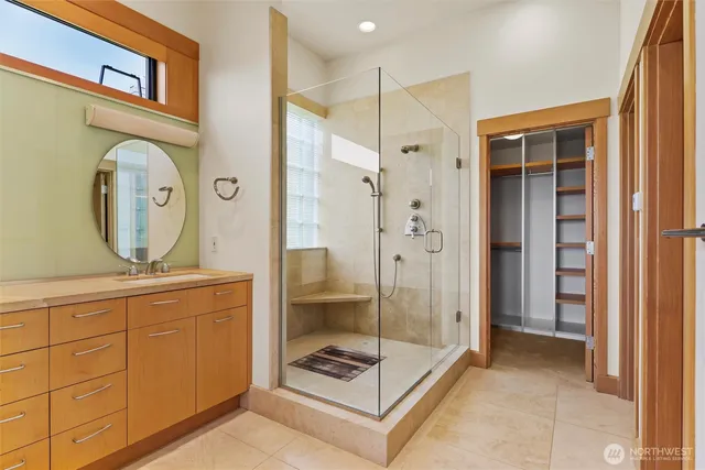 $6,250,000 | 5511 104th Avenue Northeast, Kirkland, WA 98033