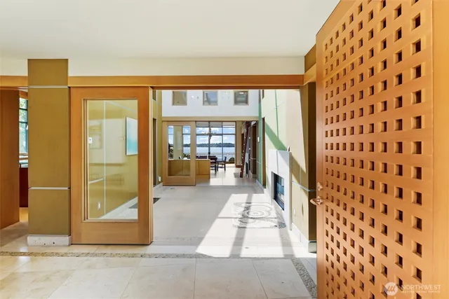 $6,250,000 | 5511 104th Avenue Northeast, Kirkland, WA 98033