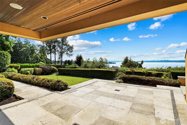 $6,250,000 | 5511 104th Avenue Northeast, Kirkland, WA 98033