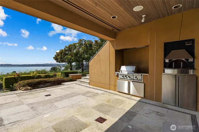 $6,250,000 | 5511 104th Avenue Northeast, Kirkland, WA 98033