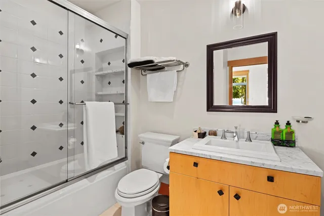 $6,250,000 | 5511 104th Avenue Northeast, Kirkland, WA 98033