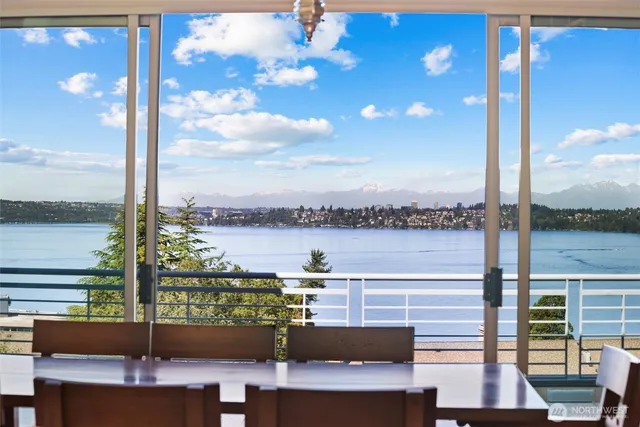 $6,250,000 | 5511 104th Avenue Northeast, Kirkland, WA 98033