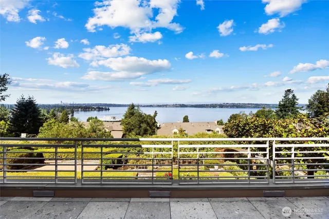 $6,250,000 | 5511 104th Avenue Northeast, Kirkland, WA 98033