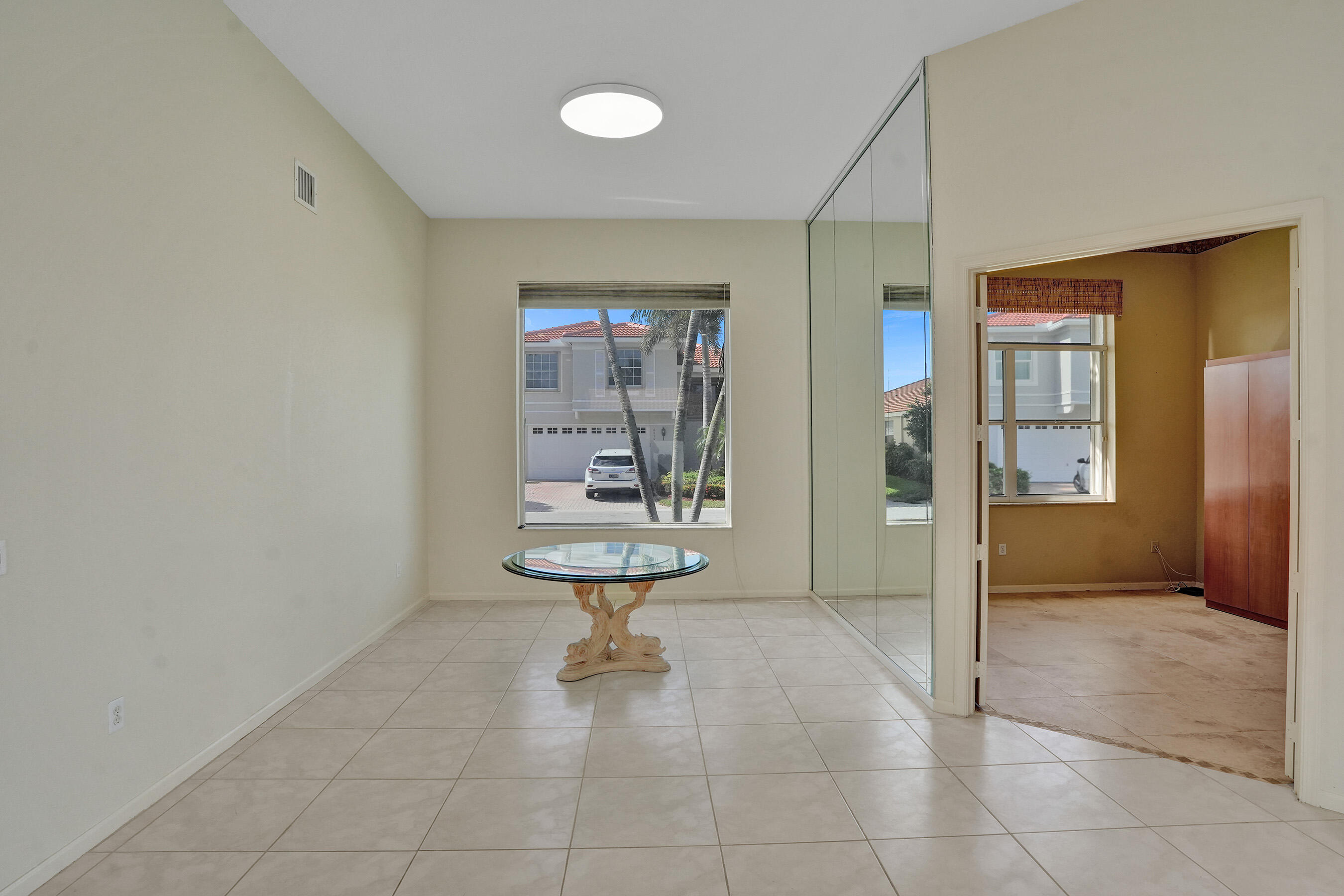 6809 Portside Drive Boca Raton, FL 33496 - Photo 22 of 43 Living Room
