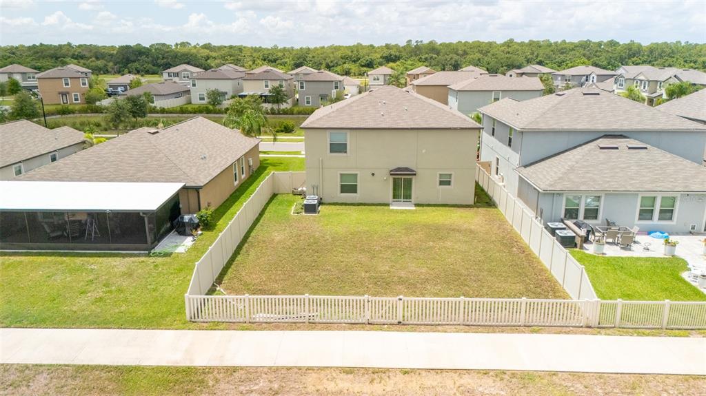 9831 Lemon Drop Loop Ruskin, FL 33573 - Photo 6 of 44