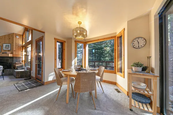 $1,075,000 | 11504 Ski Slope Way, Truckee, CA 96161