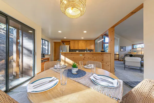 $1,075,000 | 11504 Ski Slope Way, Truckee, CA 96161