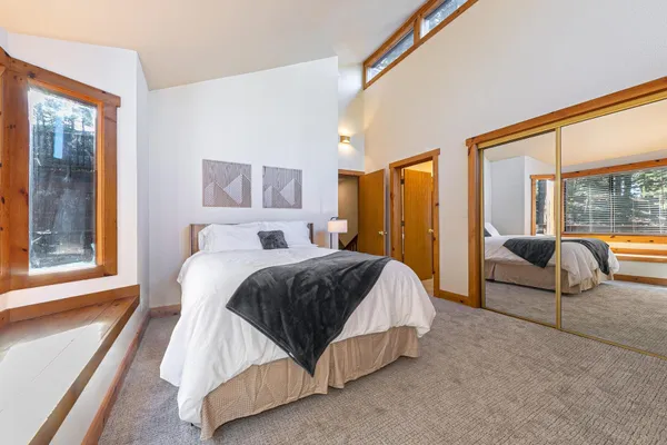 $1,075,000 | 11504 Ski Slope Way, Truckee, CA 96161