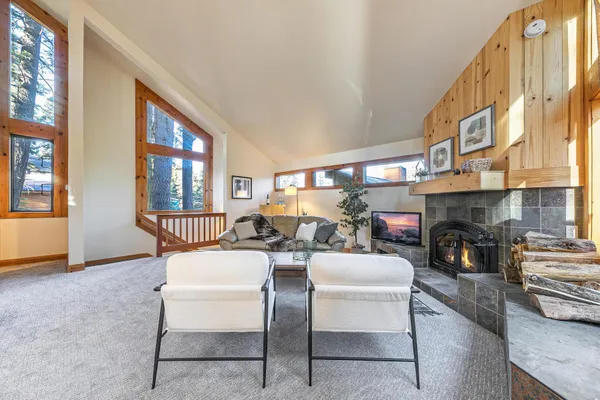 $1,075,000 | 11504 Ski Slope Way, Truckee, CA 96161